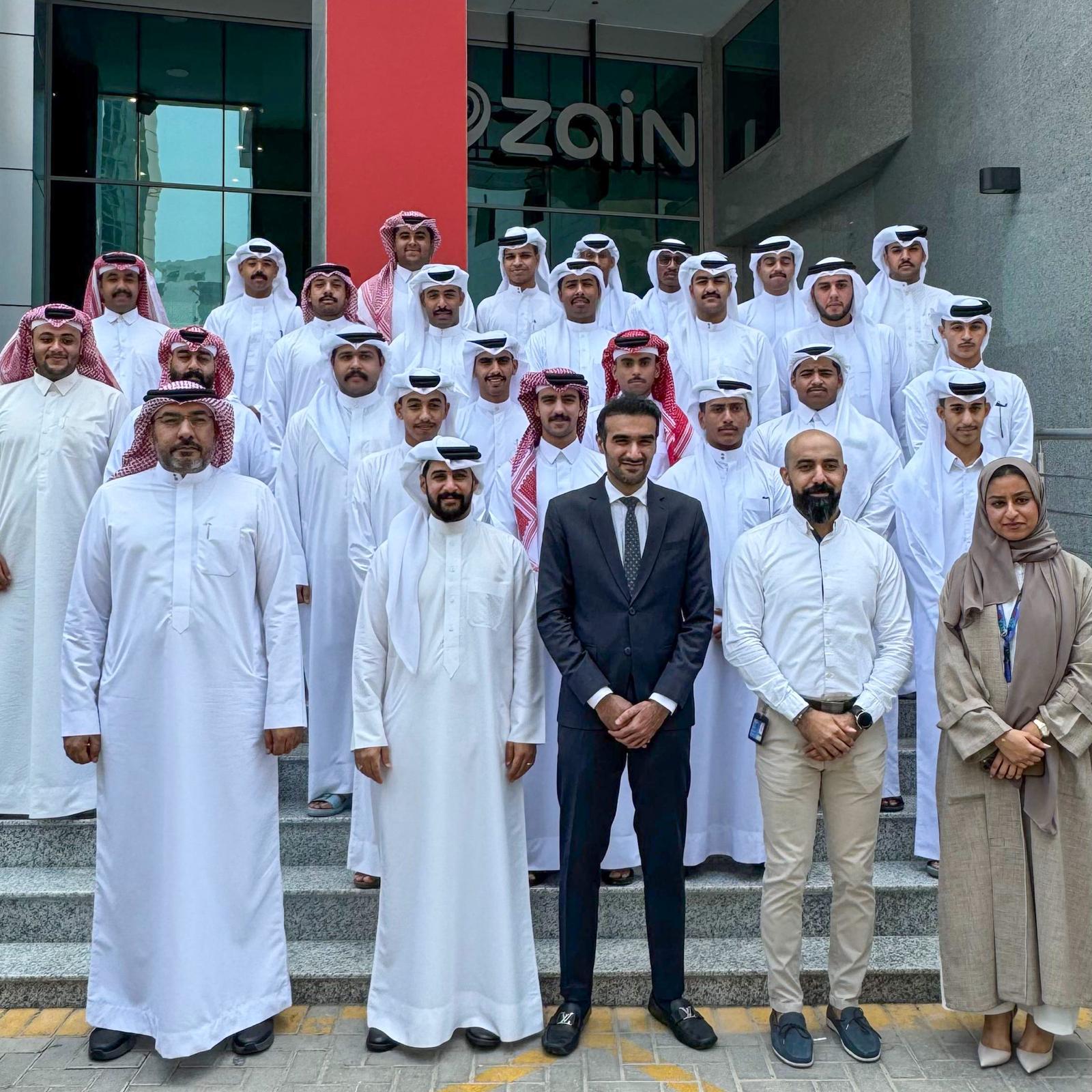 موظفي إدارة العمليات بوزارة الداخلية يشاركون ببرنامج تدريبي بالتعاون مع زين البحرين<